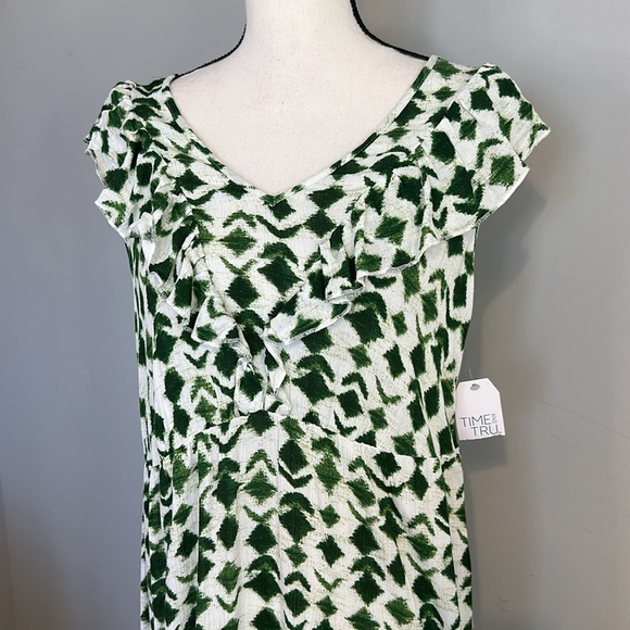 Time & Tru Green Ruffle Aztec Spring Easter Maxi Dress NWT - Picture 2 of 9